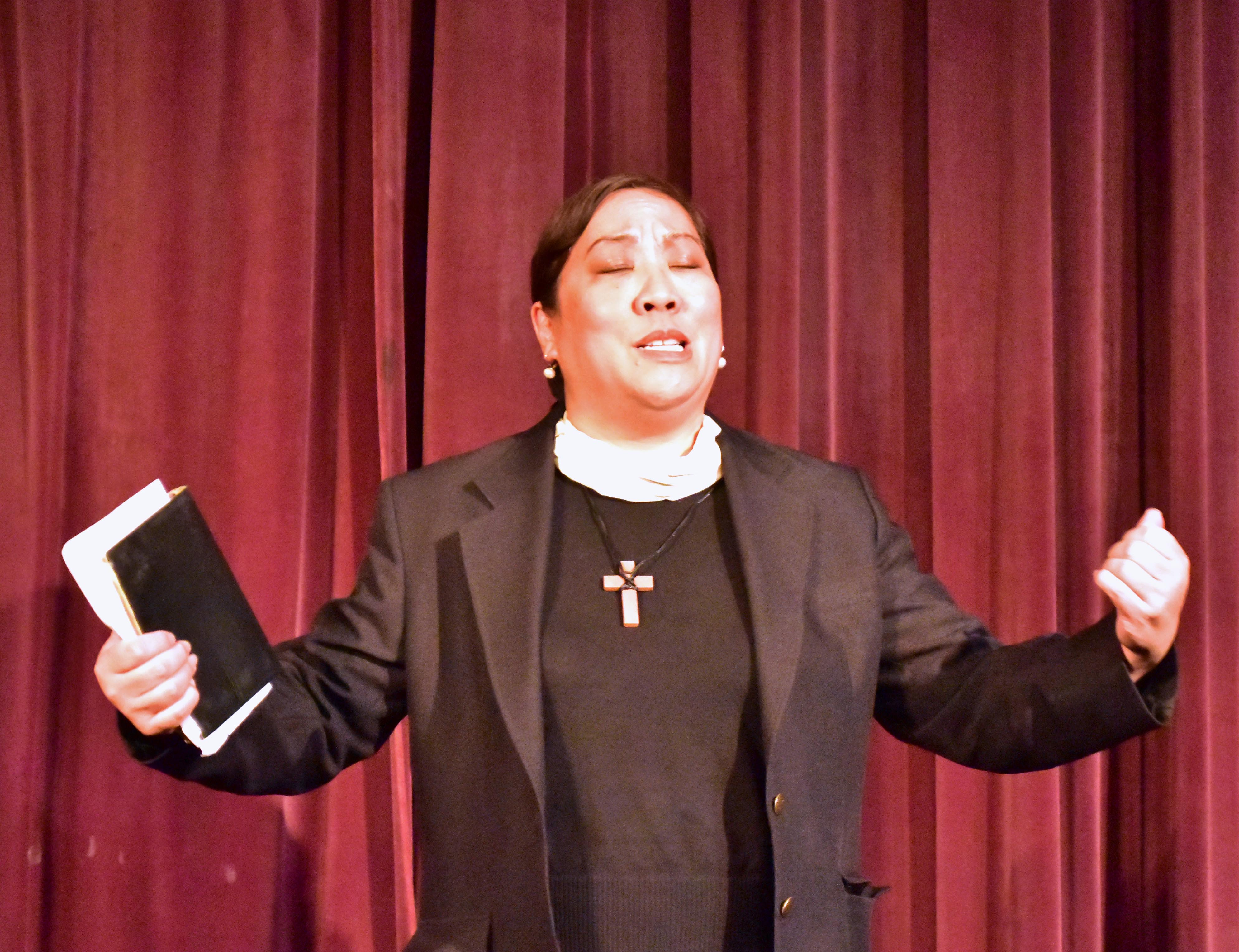 ppf-best-christmas-pageant-ever-sally-flores-as-rev-hopkins-photo-by-chip-gertzog-providence-players